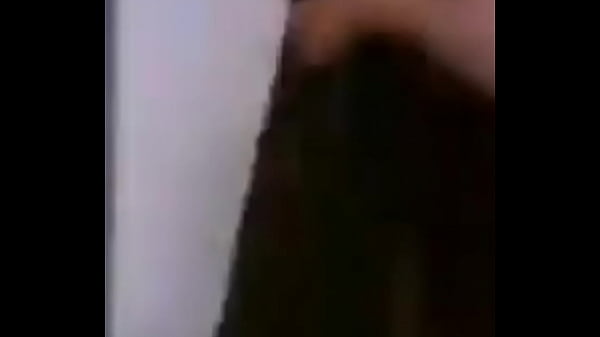 chica muestra la teta 11 sec