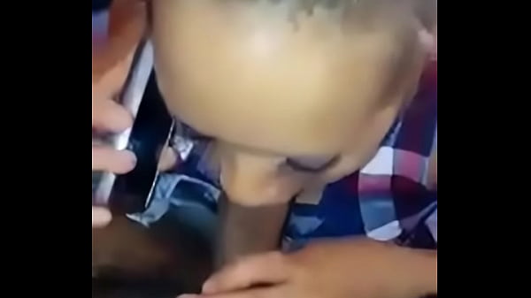 mexicana infiel mamando verga y cornudo le llama por celular 77 sec